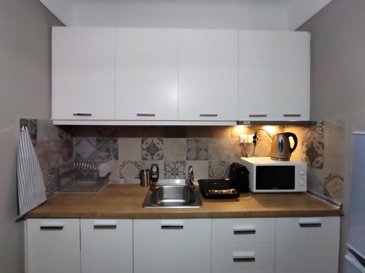 Cozy Apartment In The Heart Of Tesalonika Bagian luar foto