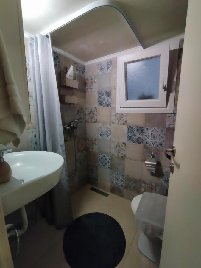 Cozy Apartment In The Heart Of Tesalonika Bagian luar foto